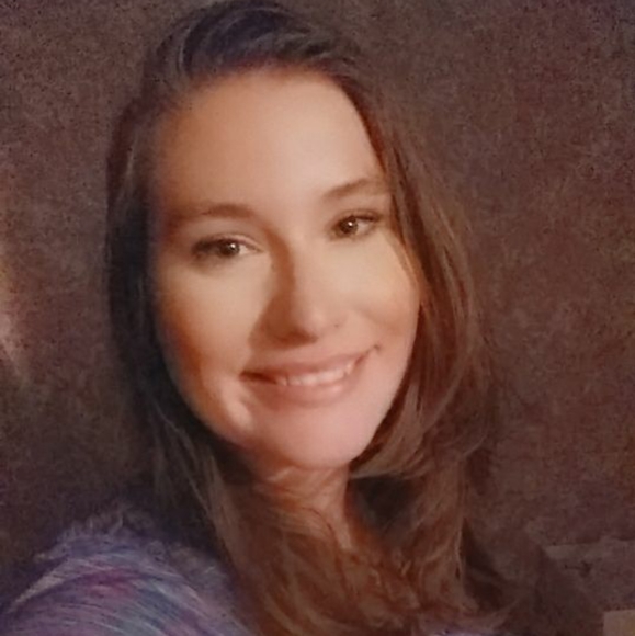 Meet your Posher, Brenda - Picture 2 of 16